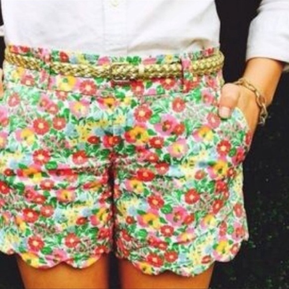 Lilly Pulitzer Buttercup Scalloped Mini Gardens by the Sea - 4 - Picture 3 of 13